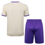 Ensemble Maillot Short Real Madrid Homme 2025 2026 Beige Violet | Foot Sport – Image 3