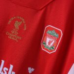 Maillot Liverpool Retro Vintage 2004-2005 Domicile Homme | Foot Sport – Image 3